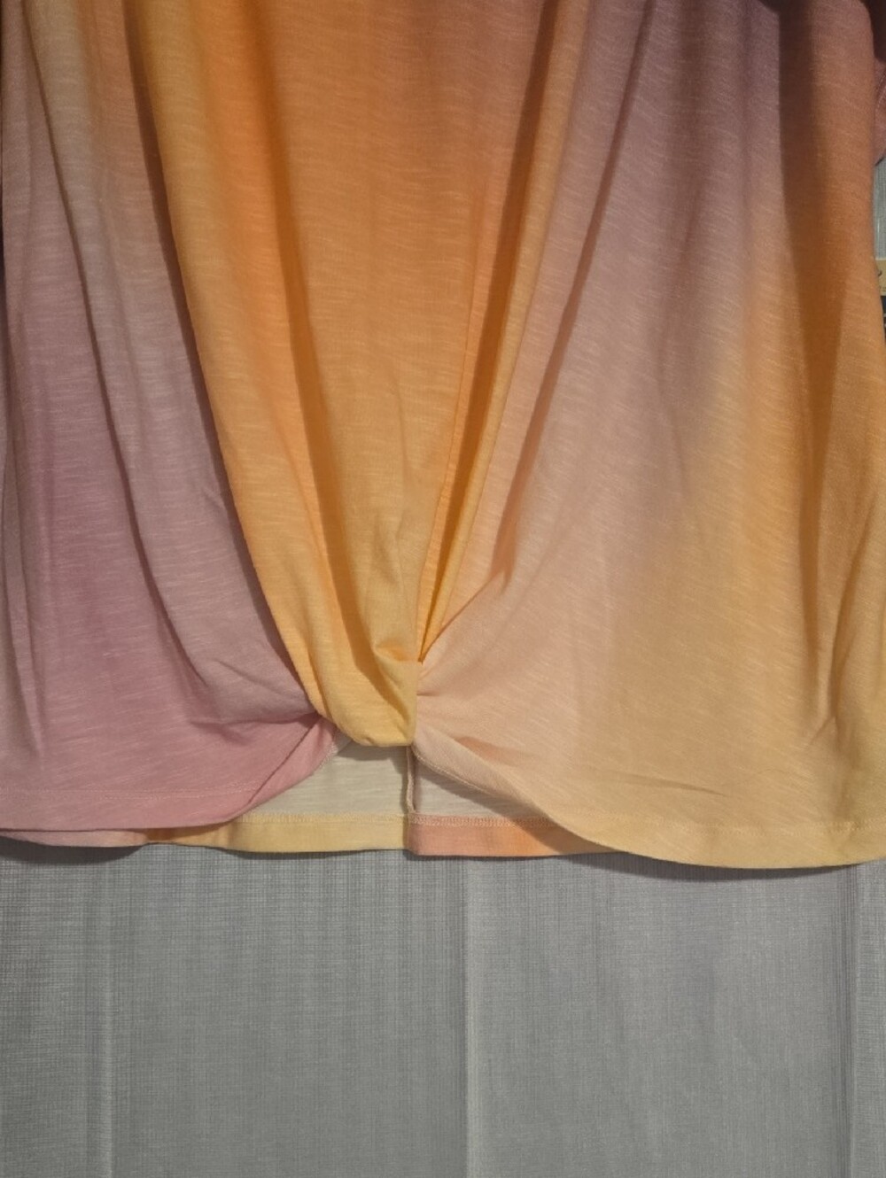 Democracy Womens Knot Front Tee Ombre Size XL NWT - Picture 3 of 10